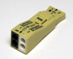 Lot of 10 WAGO Lumi-Nuts 873-902 2 Pole Luminaire Disconnect Connector (UL) PA66 - Picture 1 of 12