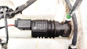 BMW 3-Series 2012 Windshield Windscreen Washer Pump 730258801, 67. #1864414-14 - Bild 1 von 3
