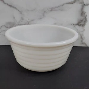 Vintage White Milk Glass 3Qt Beehive Mixing Mixer Bowl Ribbed 9.25x4.25" - Picture 1 of 10