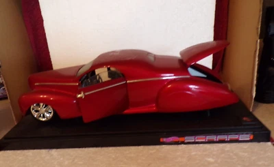 ПОСМОТРИТЕ HOT WHEELS ЛИНКОЛЬН ЗЕФИР 1:18 ЛИТОЙ ДИСПЛЕЙ - Изображение 1 из 4