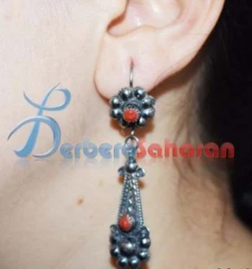 Large and gorgeous looking silver Berber earrings from Algeria - Foto 1 di 1