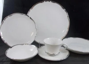 Harmony House Starlight 6 Piece Place Setting 3656 - Picture 1 of 12