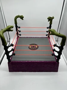 Mattel WWE Masters of the Universe Klapperschlange Berg Wrestling Ring - Bild 1 von 13