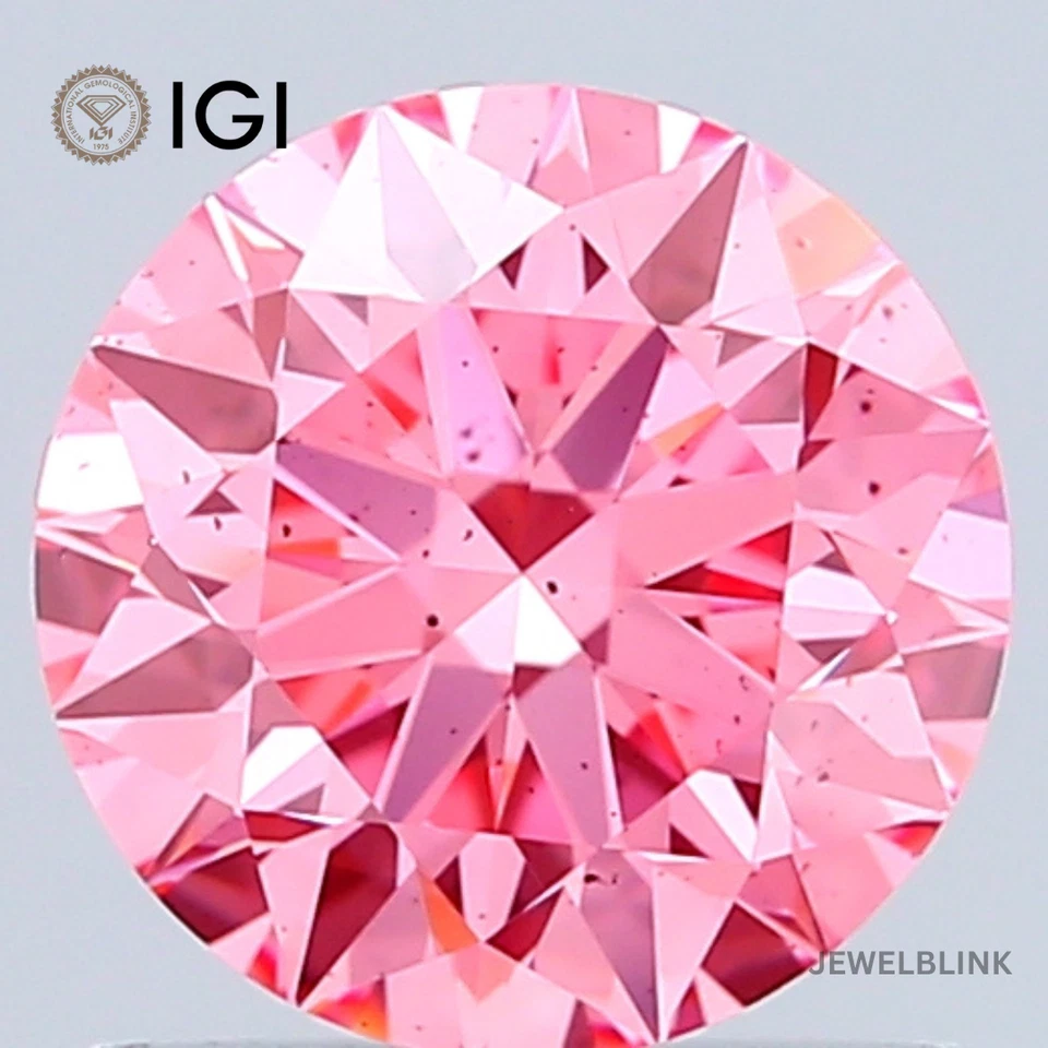 IGI Certified 1.02 Carat Fancy Vivid Pink SI1 Round Cut CVD Lab Grown Diamond - Image 1 of 4