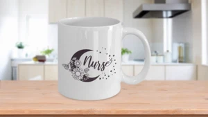Krankenschwester Tasse, RN Geschenk, Krankenschwester Tasse, RN Namenstasse, Krankenschwester Kaffeetasse, RN Tasse, lustige Nur - Bild 1 von 3
