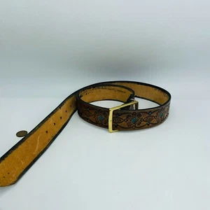 Cinturón de cuero vintage años 70 mecanizado a mano hebilla de latón suroeste boho chic - Imagen 1 de 10