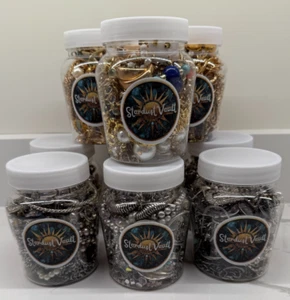 16 Unzen Mystery Schmuck Glas Silber oder Gold Ton Halsketten Ohrringe Ringe alle Gebrauchsspuren - Bild 1 von 11