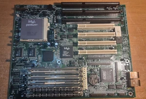 ACER V35 95139-1 motherboard + Pentium 100MHz + 32MB EDO - Picture 1 of 11