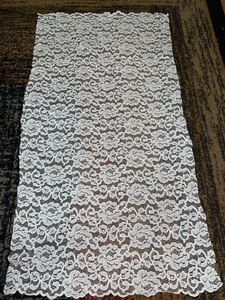 Stoff Spitze, Blumenmuster 22" x 42 3/4" - gut zum Dekorieren - Bild 1 von 2