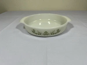 Glasbake Fire King Casserole Green Daisy Daisies Spring Flower 9" #429 Vintage - Picture 1 of 4