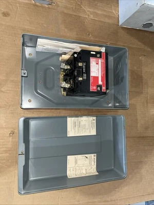 Square D 8903SPG1 Enclosed Lighting Contactor 60A 3P Coil 110/120V 8903LG30 - Image 1 of 4