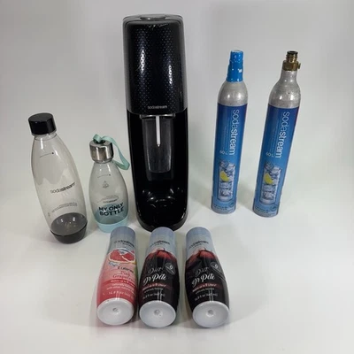 Máquina para hacer refrescos de agua con gas Sodastream Fizzi SPT-001 - Paquete negro Foto 1 de 4