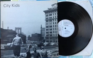 CITY KIDS / OM. - EP (gedruckt in Frankreich - 1985) NEAR MINT - Bild 1 von 1