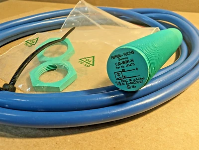 PEPPERL & FUCHS Capacitive Sensor CJ2-18GK-N / 141475  (NEW) - Image 1 of 4