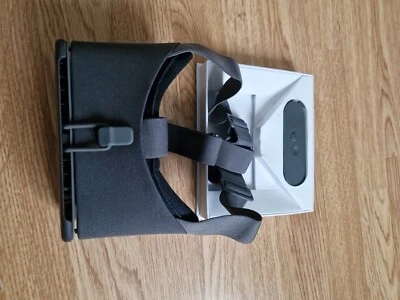 Google Daydream View VR Smartphone Headset - Charcoal - Image 1 of 3