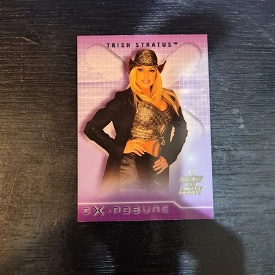 2002 Fleer WWE RAW vs SmackDown! eX-posure Trish Stratus #10XP - Image 1 of 2