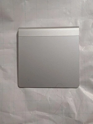 Apple Magic Trackpad A1339 Wireless Bluetooth Multi-Touch  - Immagine 1 di 3