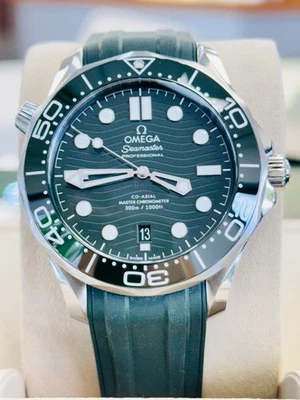 OMEGA Seamaster Diver 42mm 300M Green Dial 210.32.42.20.10.001 B/PPR NO RESERVE! - Image 1 of 4