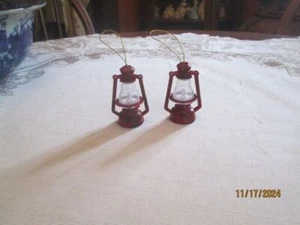 Miniature Dollhouse Fairy Garden Red Plastic Kerosene Lantern - Picture 1 of 2