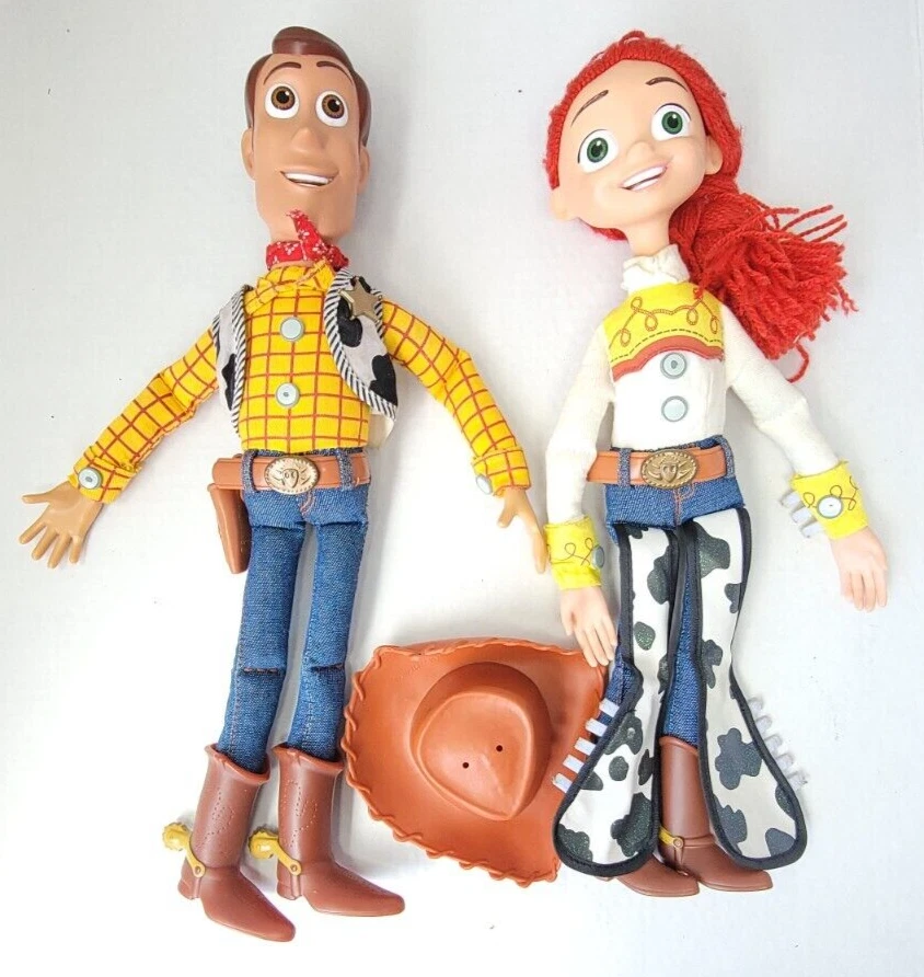 Colección Signature Toy Story Talking Woody y Jessie Tirar de Cuerda Usado Con Foto 1 de 4