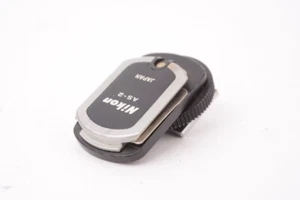Accessoire Nikon AS-2. Flash unit coupler pour appareil Nikon FE FM FE2 FM2. - Photo 1 sur 4