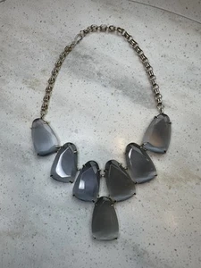 Kendra Scott HARLOW Necklace in Slate Gray Cat's Eye & Yellow Gold Plate - Picture 1 of 13
