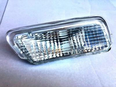 Pontiac Grand Am 1992-1995 Eagle Eyes señal de giro lateral del pasajero derecho GM2531110 Foto 1 de 4