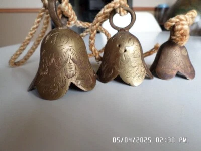 Vintage Tulip Shaped  Made in India? 3 Graduated Etched Brass Bells Door Hanging - Image 1 of 4