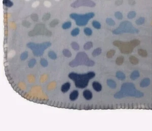 Mainstays 50” x 60” Fleece Throw PAW PRINT Blanket Lightweight Soft Comfortable - Picture 1 of 3