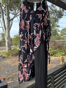 TS Taking Shape plus 20 Medina Print Jumpsuit all-in-one Floral Black Stretchy - Picture 1 of 10