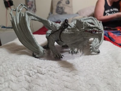 Dungeons & Dragons Painted Arveiaturace Ancient White Dragon Fantasy Miniature - Image 1 of 4