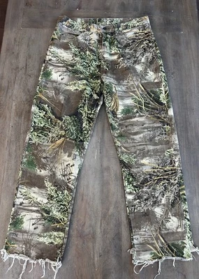 Wrangler ProGear Camo Jeans Men’s 33x34 Realtree Hunting Pants Distressed Hem - Image 1 of 4