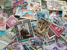 1000 different stamps worldwide