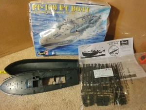 Vintage Revell PT-109 John F Kennedy, 1/72 military model boat kit. Damaged box. - Picture 1 of 7