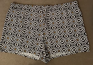 Ladies Papaya Size 20  Black/Mustard mix Pull on Shorts/Drawstrings - Picture 1 of 4