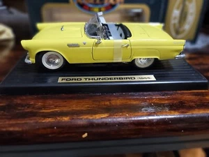 Road Tough 1955 Ford Thunderbird 1:18 Die-Cast Metal - Picture 1 of 14
