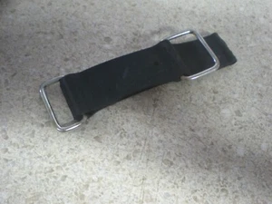 NOS OEM Honda Side Cover Band 1977-07 VT600 83606-356-000 - Bild 1 von 2