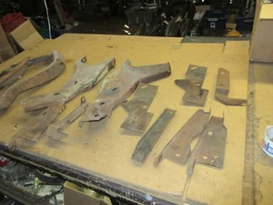 1970 DODGE CORONET 500 RT 440 FRONT BUMPER BRACKET PLATE BRACKET FILLER MOUNTING - Picture 1 of 12