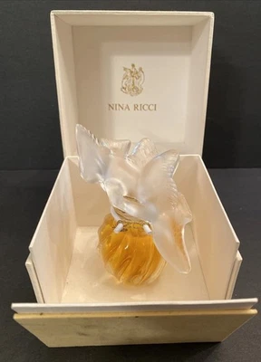 ВИНТАЖНЫЙ NINA RICCI L'AIR DU TEMPS ПАРФЮМ ДУХИ NIB 2 ГОЛУБЕЙ LALIQUE ФЛАКОН 1 УНЦИЯ - Изображение 1 из 4