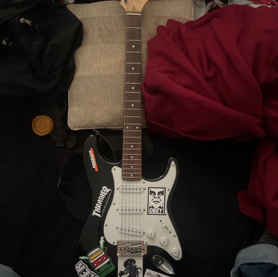 Equipo de guitarra Foto 1 de 4