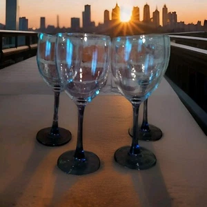  4 copas tallo púrpura claro/azul tazón transparente agua de vino 8" H 10 oz - Imagen 1 de 6