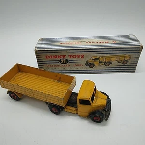 Vintage Dinky Toys 921 Yellow 6.25" Articulated Lorry - Boxed - Picture 1 of 22