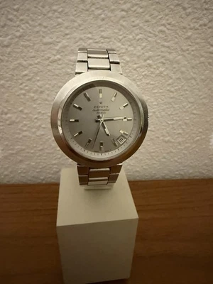 Zenith Automatic Diver Disco Volante - Image 1 of 4