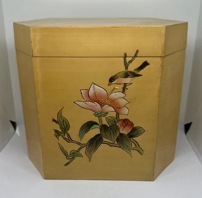 Chinese Bamboo Vintage Tea Box 5.5"x3.5"x6" Hand Painted Bird Art Signed HNA - Image 1 of 4