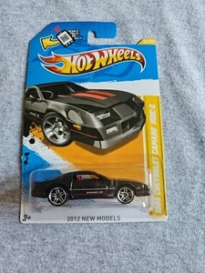 Chevrolet Camaro Iroc-Z 2012 Hot Wheels '85 22/247 gran tarjeta parabrisas Walmart - Imagen 1 de 9