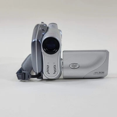 Canon DC100 DVD Camcorder 1185B001 - Image 1 of 4