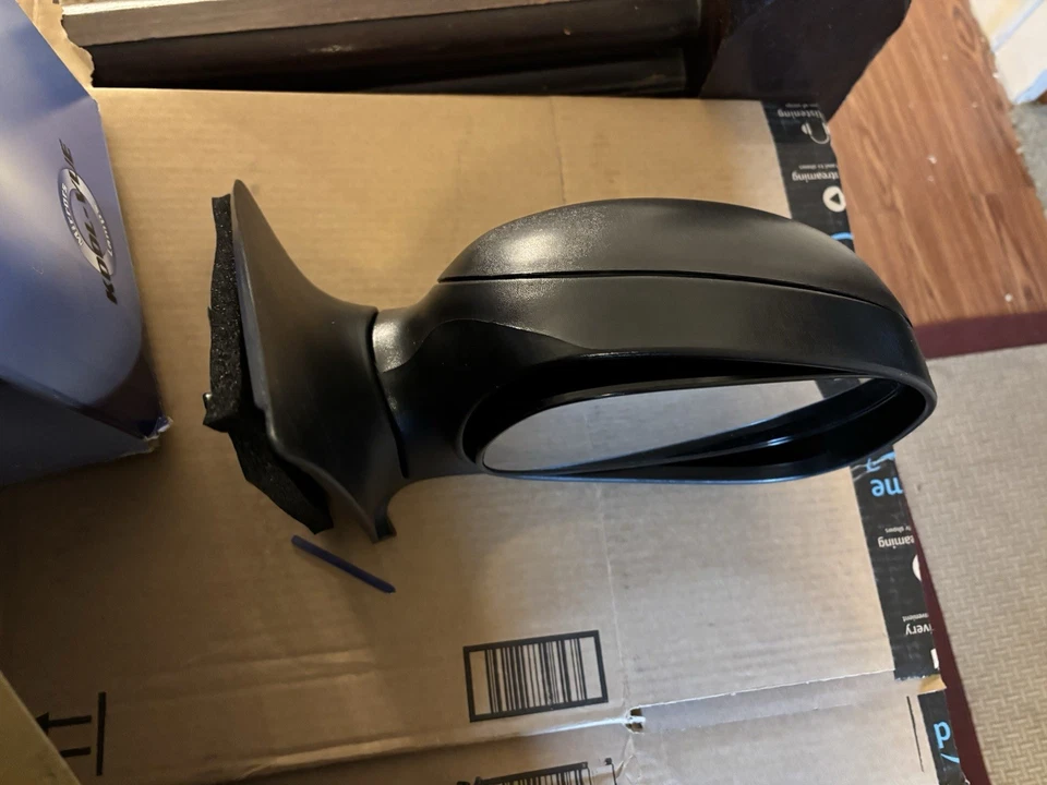 Espejo retrovisor manual lado derecho Kool Vue FO1321300 para 99-00 Ford F-150 Base, XL, XLT Foto 1 de 4