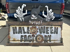 SPIRIT HALLOWEEN Store Retail Display Halloween Factory Showroom Sign RARE 2021 - Picture 1 of 10