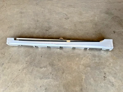 13-20 LINCOLN MKZ LEFT DRIVER SIDE SKIRT ROCKER PANEL MOLDING SILVER OEM LOT3595 - Image 1 of 4