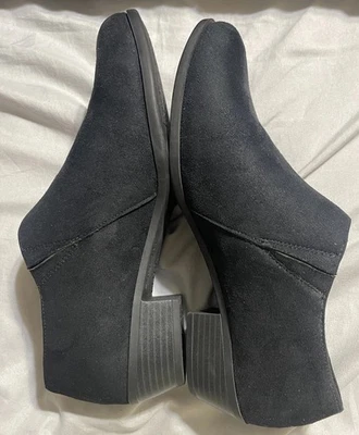 LifeStride Abilene Boots Womens 9.5 Ankle Booties Slip On Black Faux Suede - Image 1 of 4